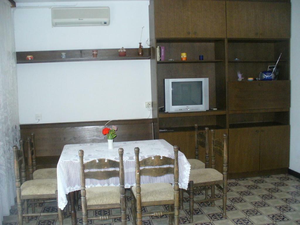 Apartments Marija Кърк Екстериор снимка
